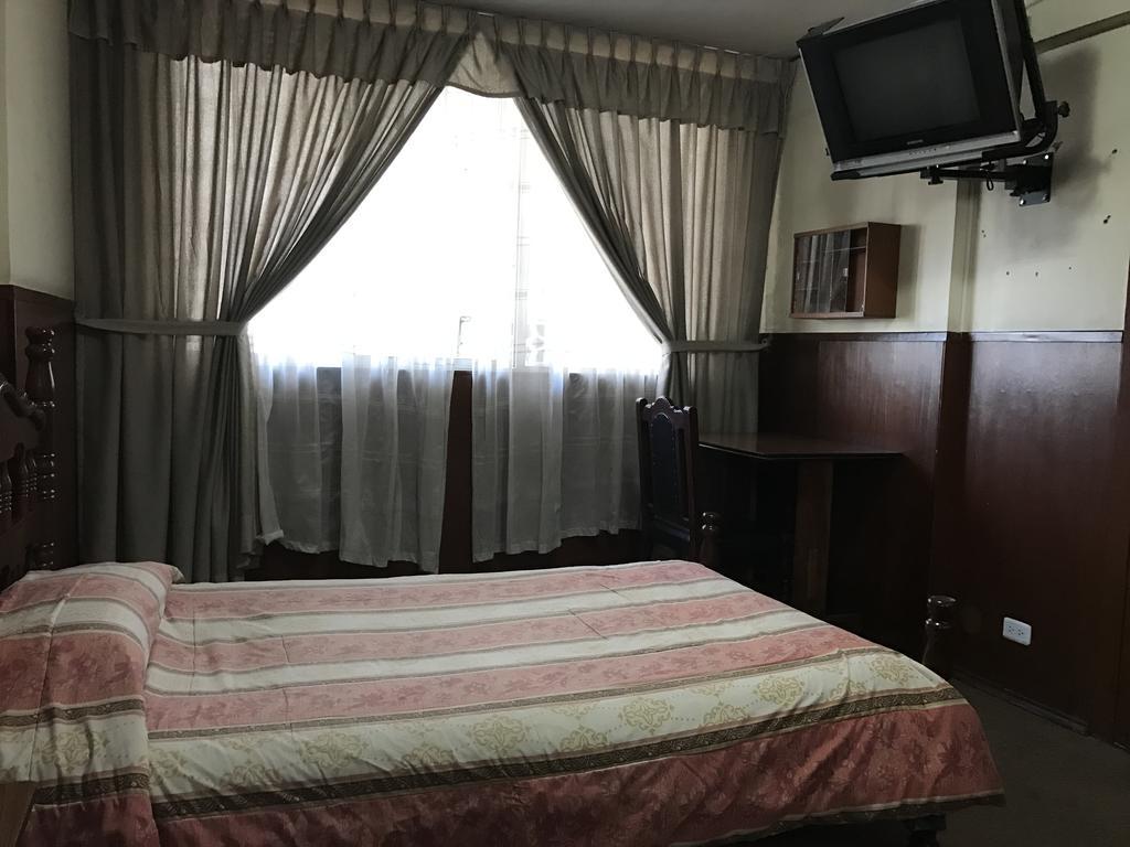 Hotel Majestic กีโต ภายนอก รูปภาพ